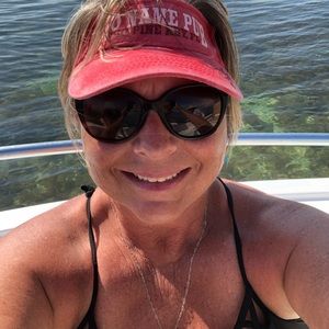 Meet your Posher, Kay